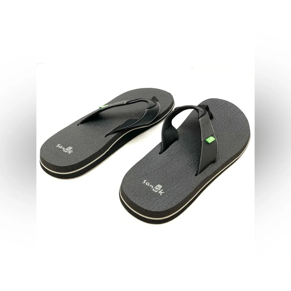 Sanuk brand description